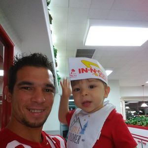 Meet your Posher, Alvaro